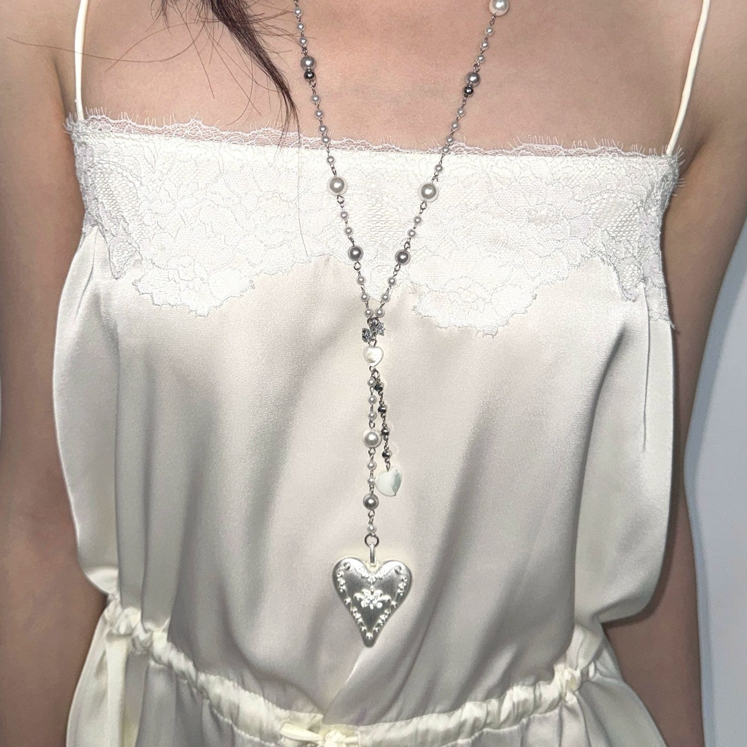 Colar Gargantilha com Pingente - Butterfly Clasp Deployant avaliação e preço